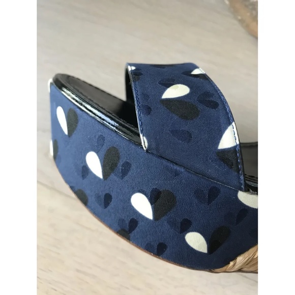 AUTHENTIC Louis Vuitton "Tuileries" sandals - Picture 5 of 16